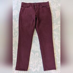 GAP Women's Burgundy/Plum Skinny Jeans. Size 33 (US 12-14)